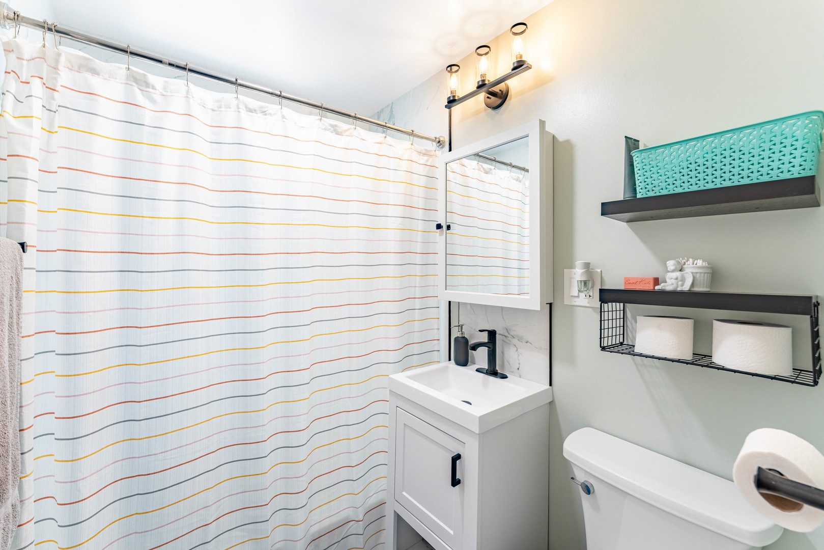 3747 N Oleander Avenue Property Photo 13