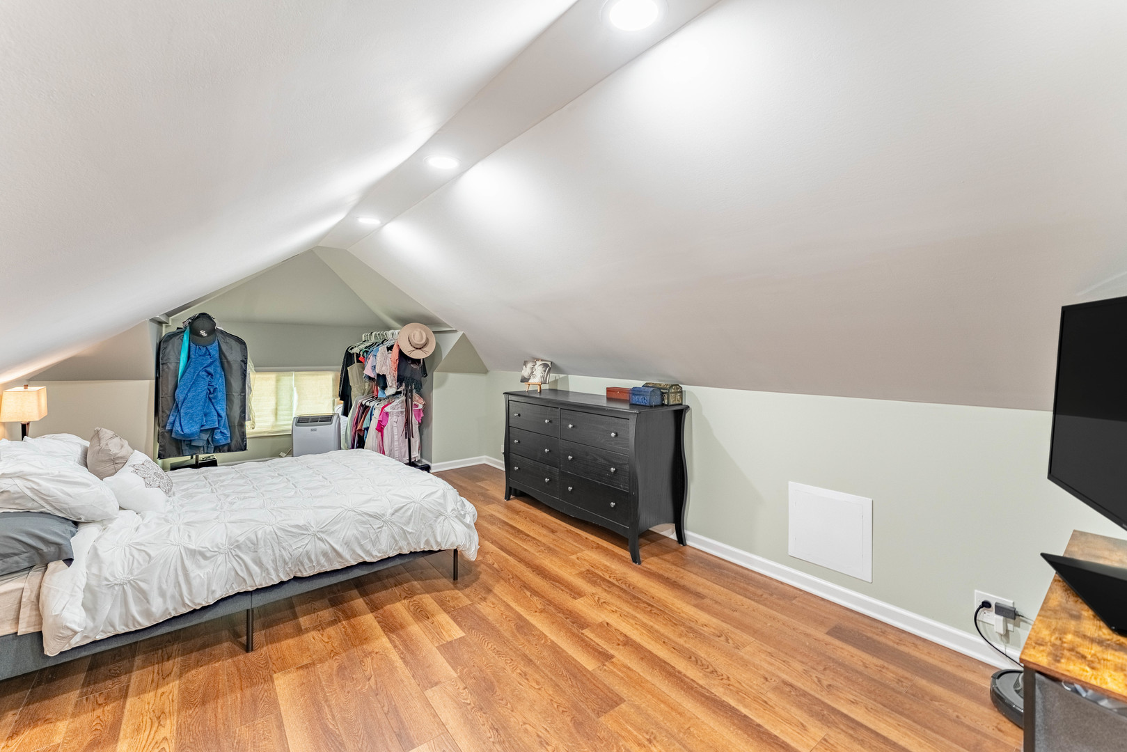 3747 N Oleander Avenue Property Photo 16