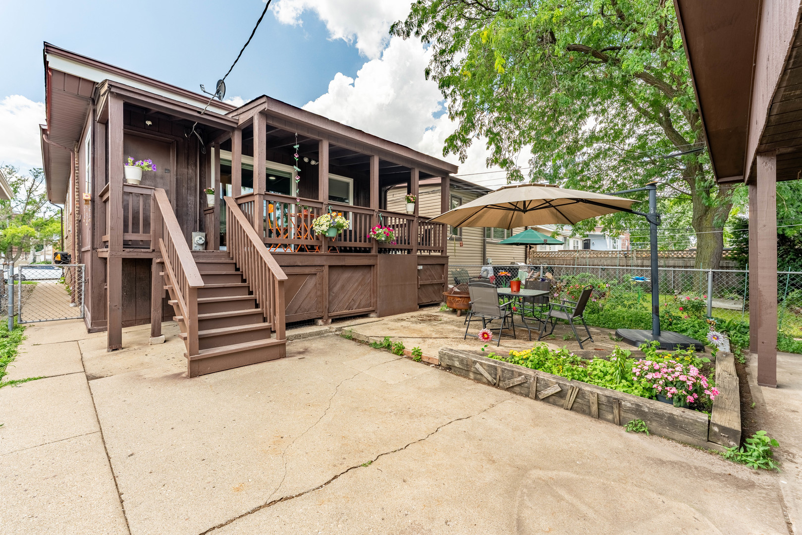3747 N Oleander Avenue Property Photo 31