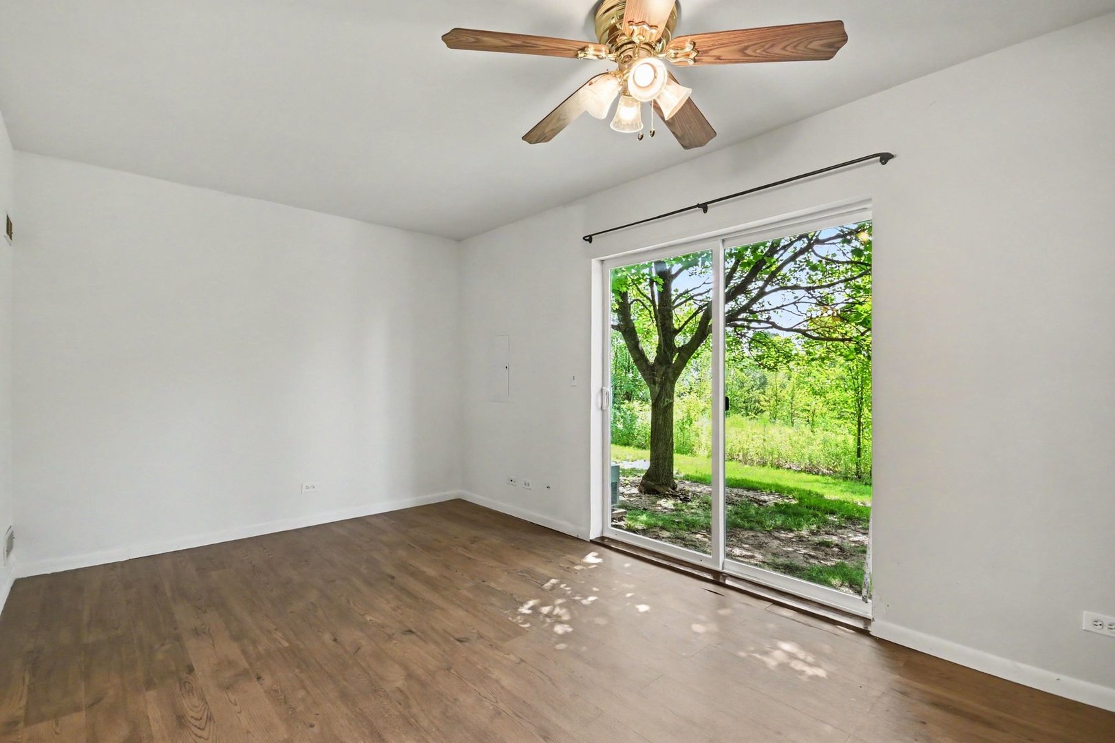 2734 Preston Court Property Photo 9