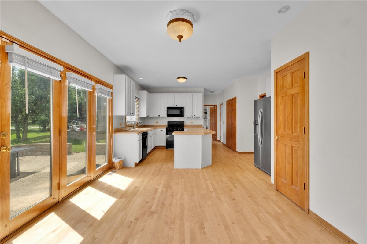 24963 Heritage Oaks Drive Property Photo 10
