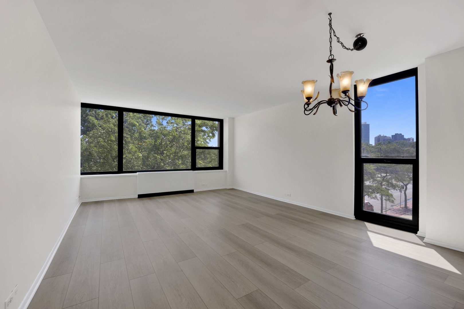 1850 N Clark Street 307 Property Photo 4