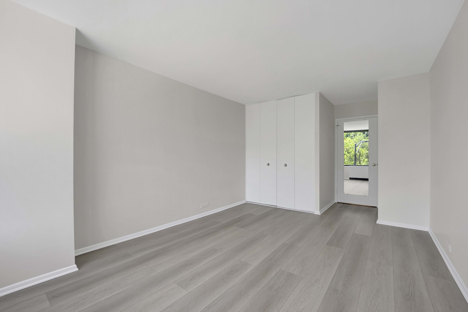 1850 N Clark Street 307 Property Photo 9