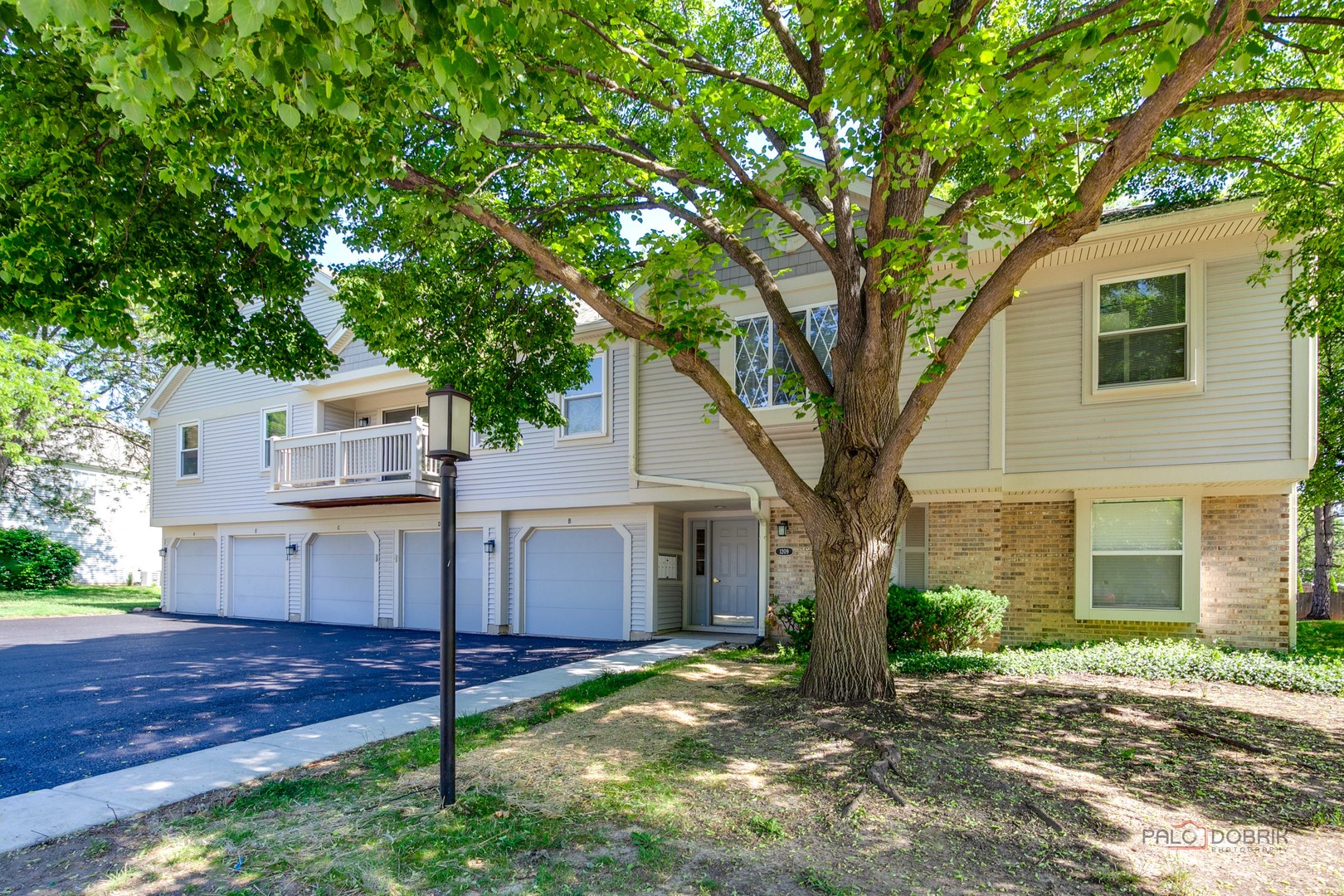 1209 Bradwell Lane E Property Photo 2