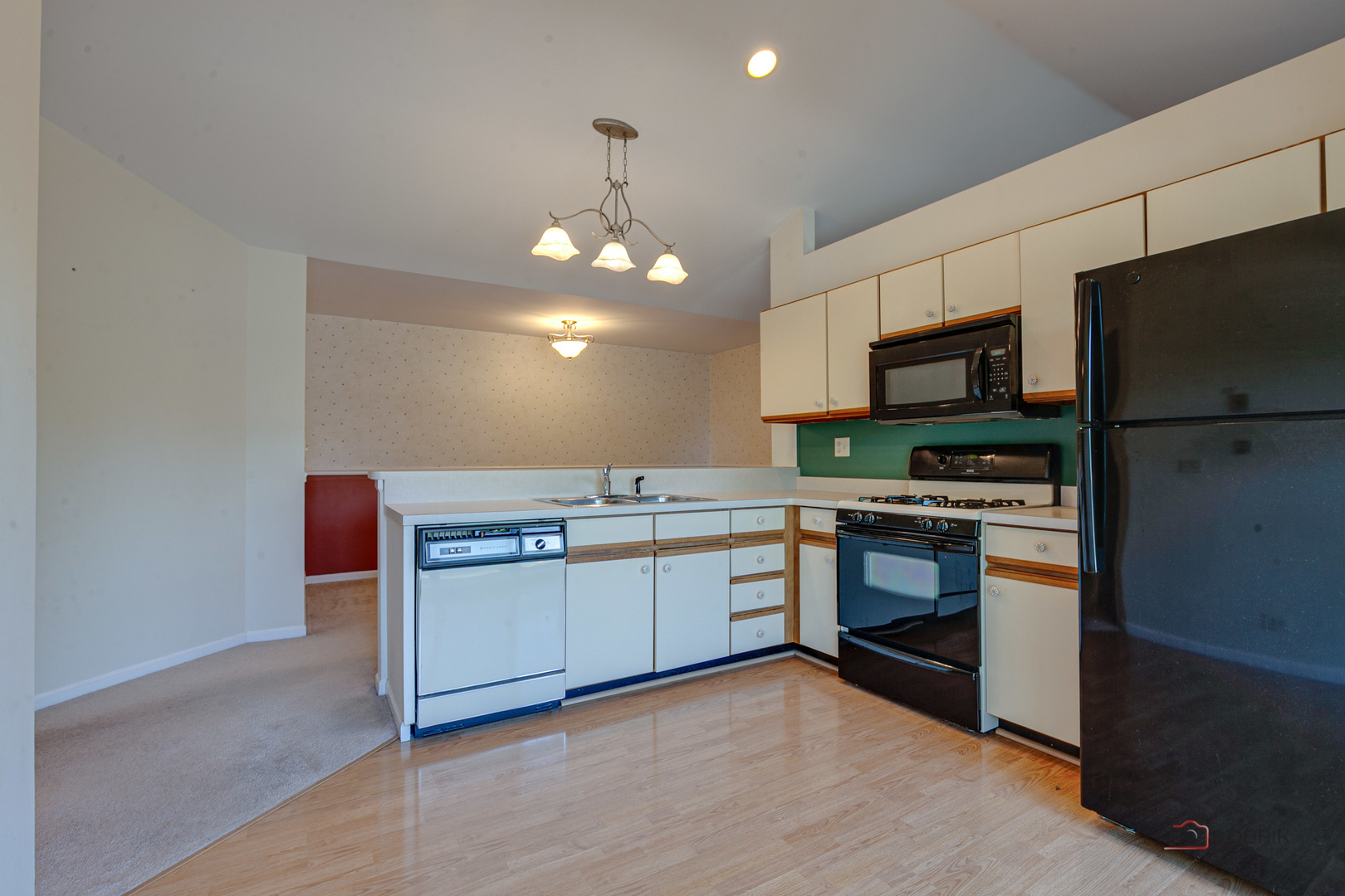 1209 Bradwell Lane E Property Photo 12
