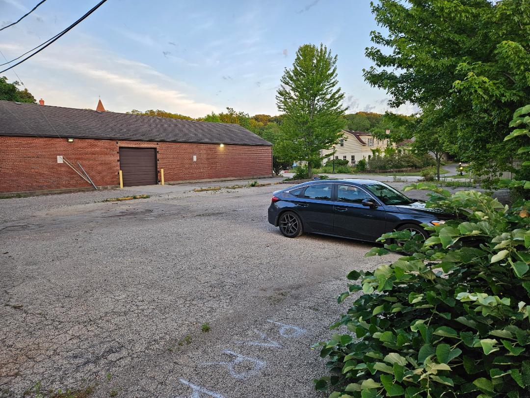 200-202 S Main Street Property Photo 4