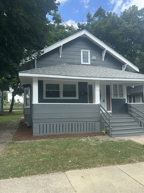 664 Lenox Avenue Property Photo 2