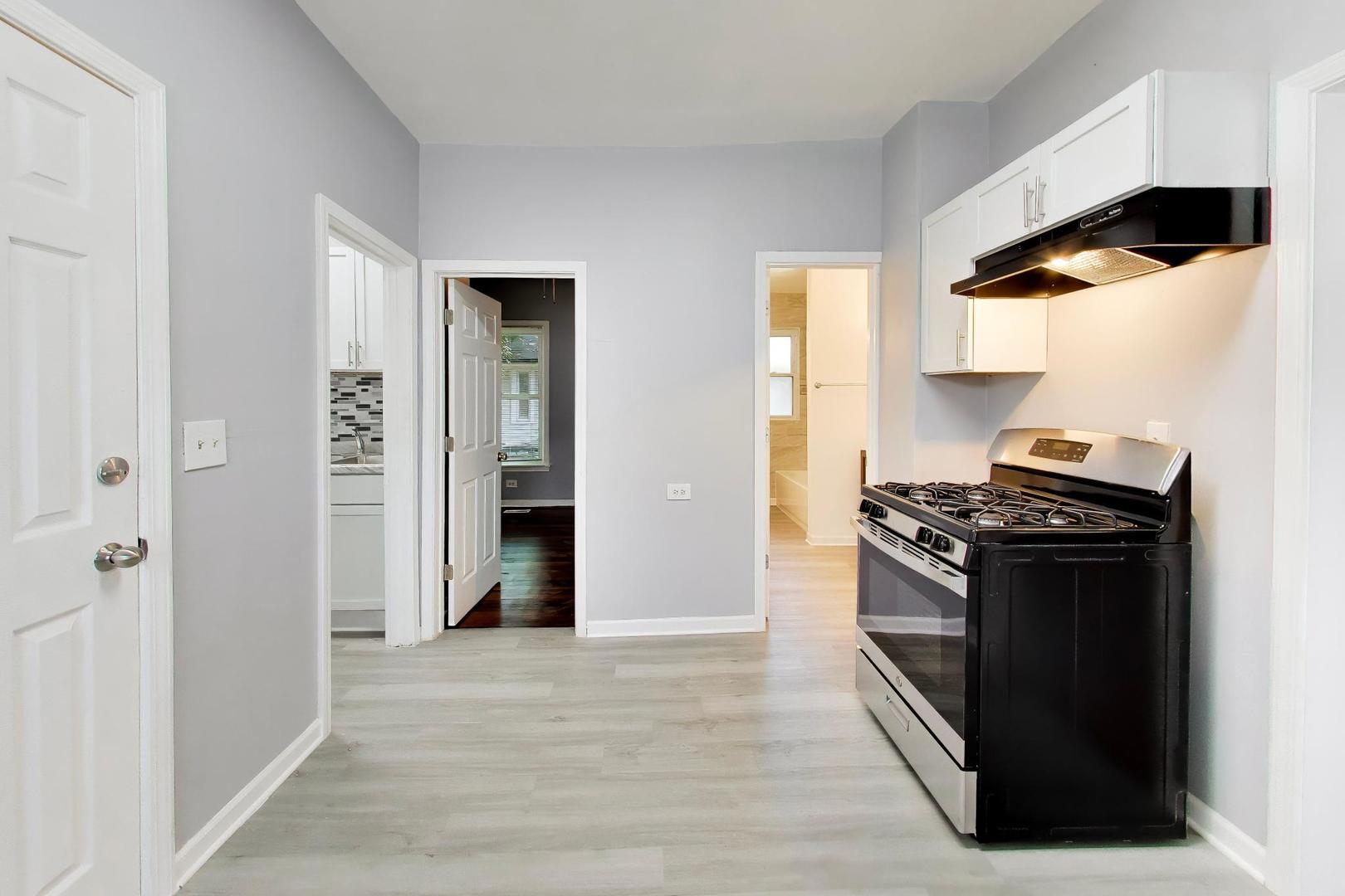 664 Lenox Avenue Property Photo 11