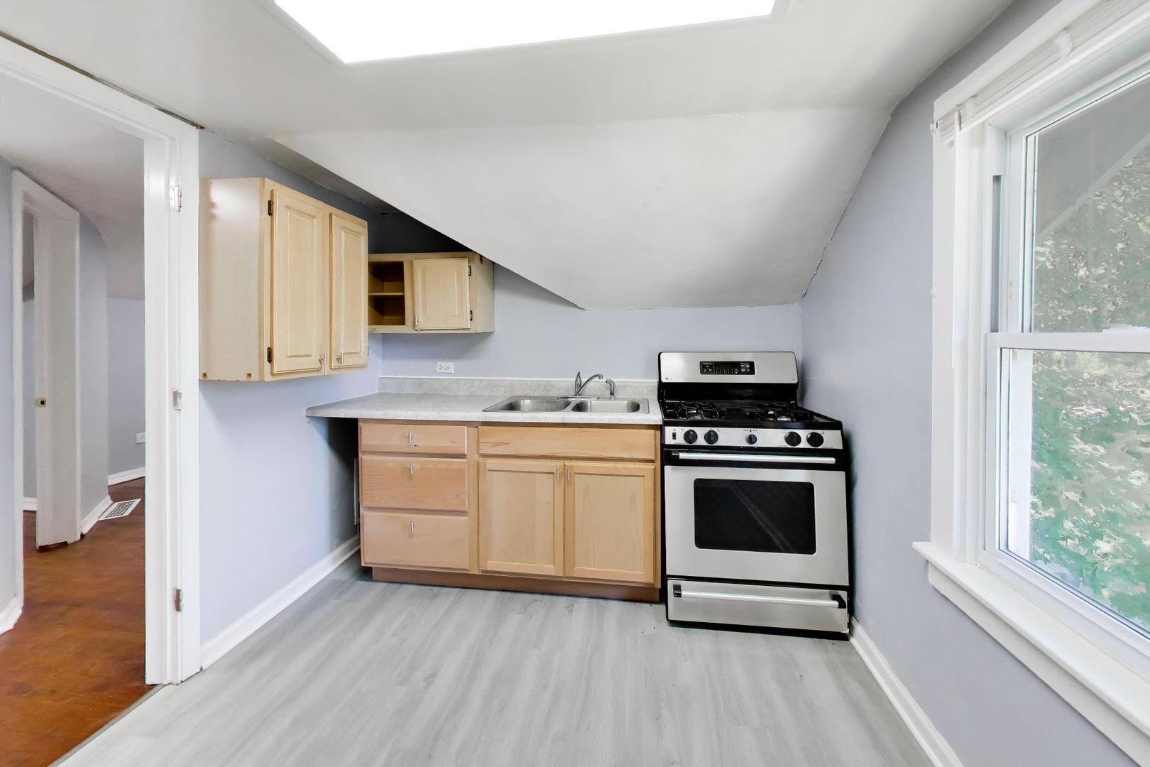 664 Lenox Avenue Property Photo 26