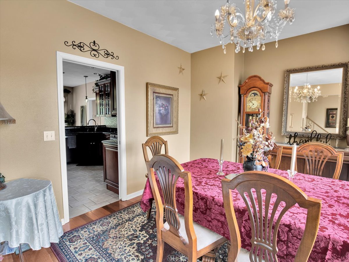 8532 Suffolk Drive Property Photo 14