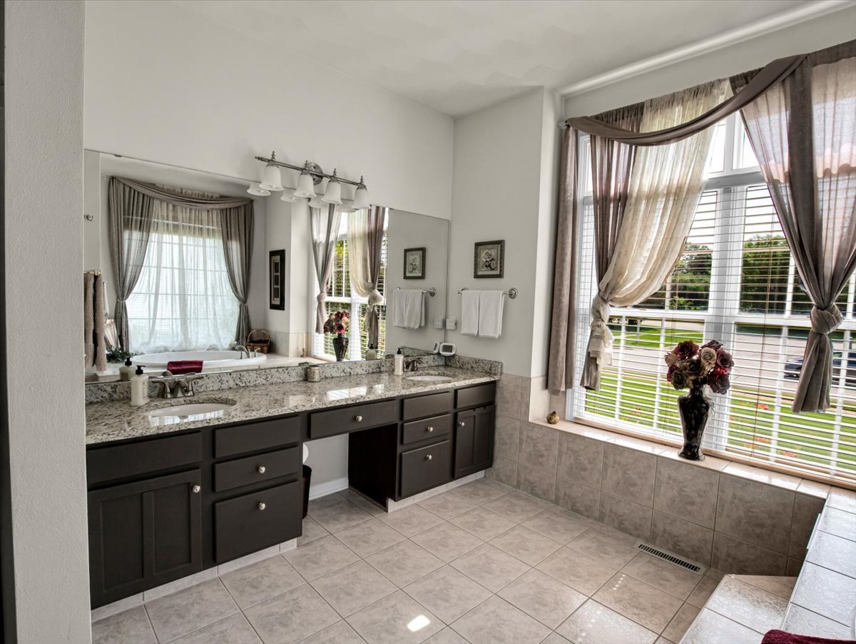 8532 Suffolk Drive Property Photo 17