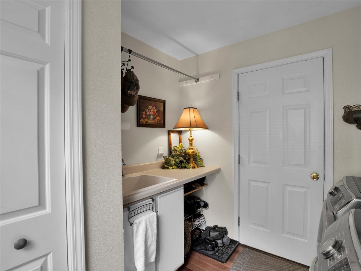 8532 Suffolk Drive Property Photo 18