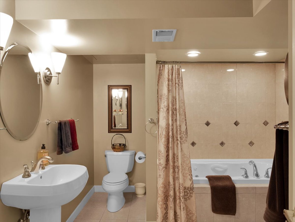 8532 Suffolk Drive Property Photo 20