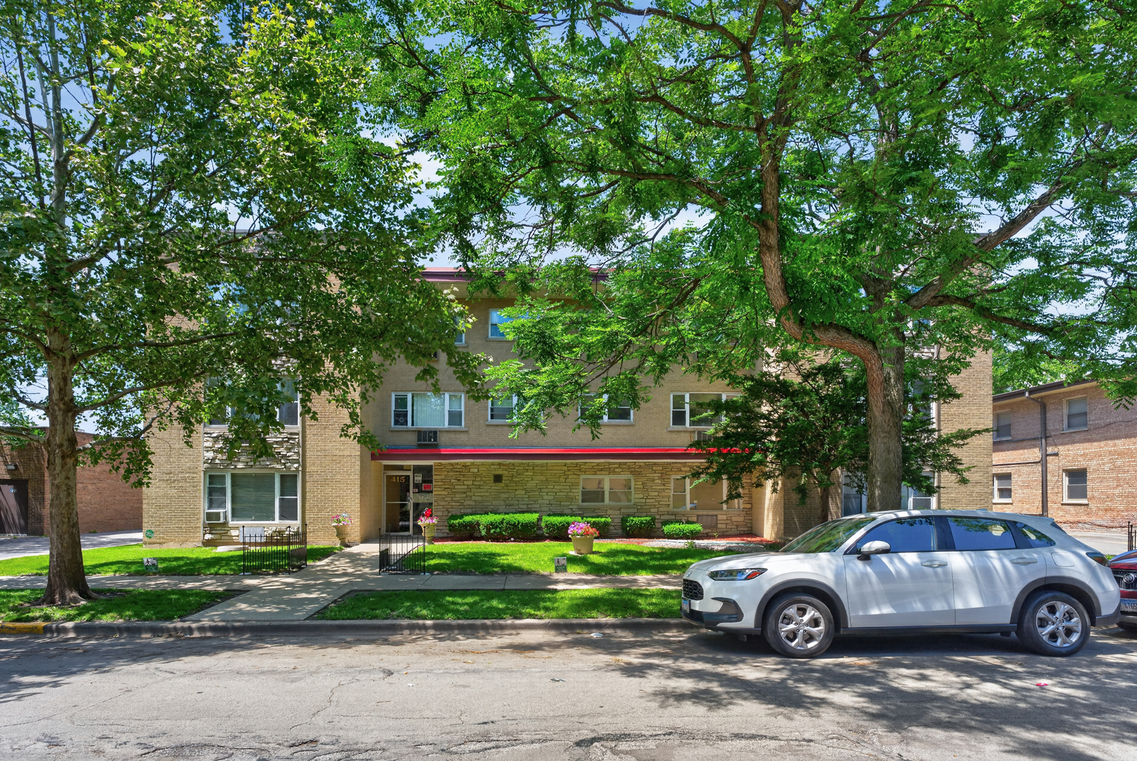 415 S MAPLE Avenue 503
