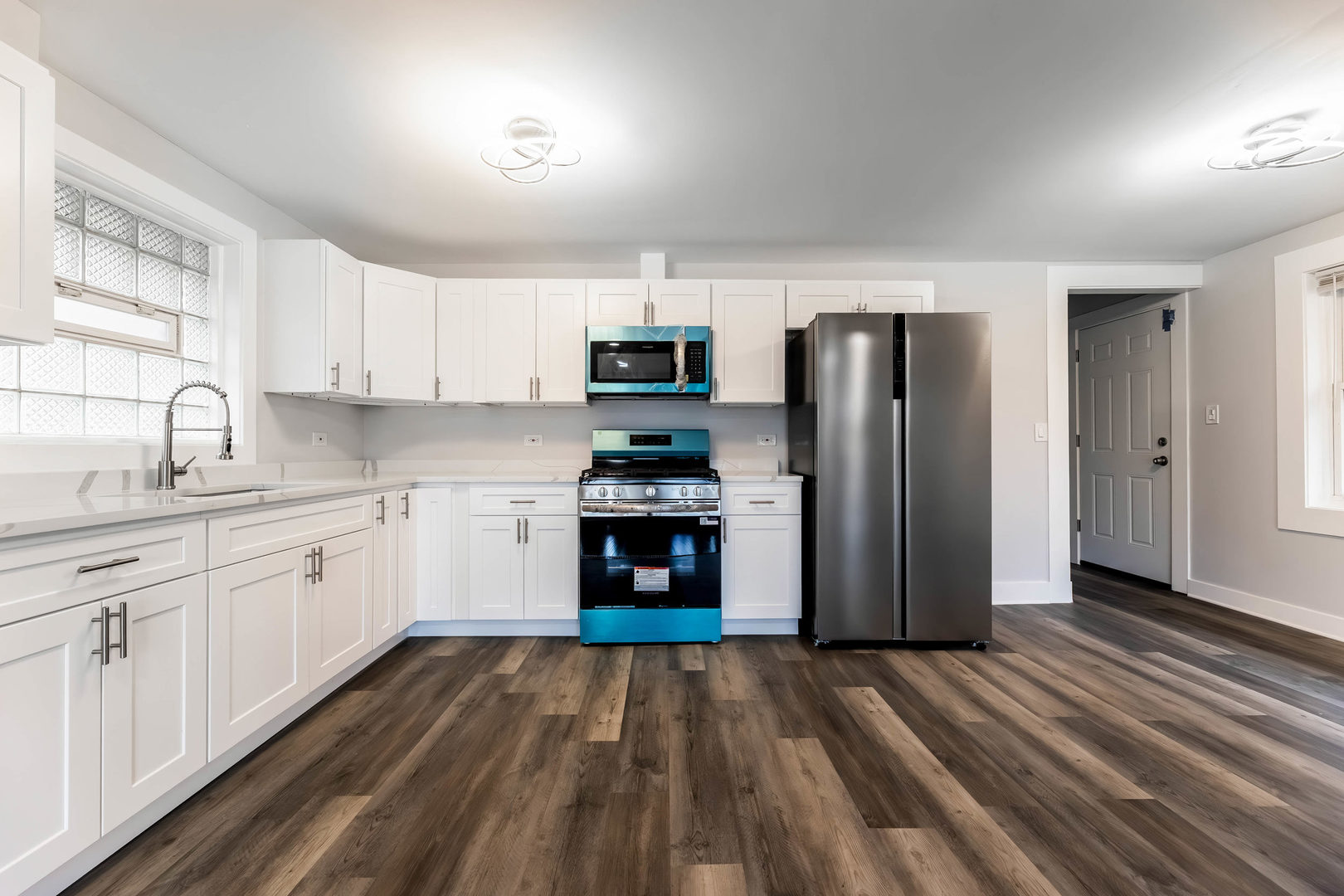 11619 S Aberdeen Street Property Photo 6