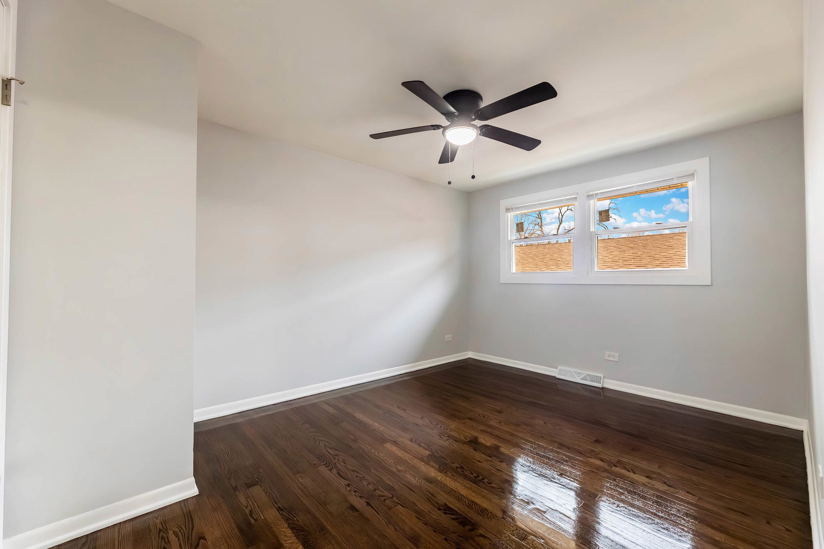 11619 S Aberdeen Street Property Photo 8