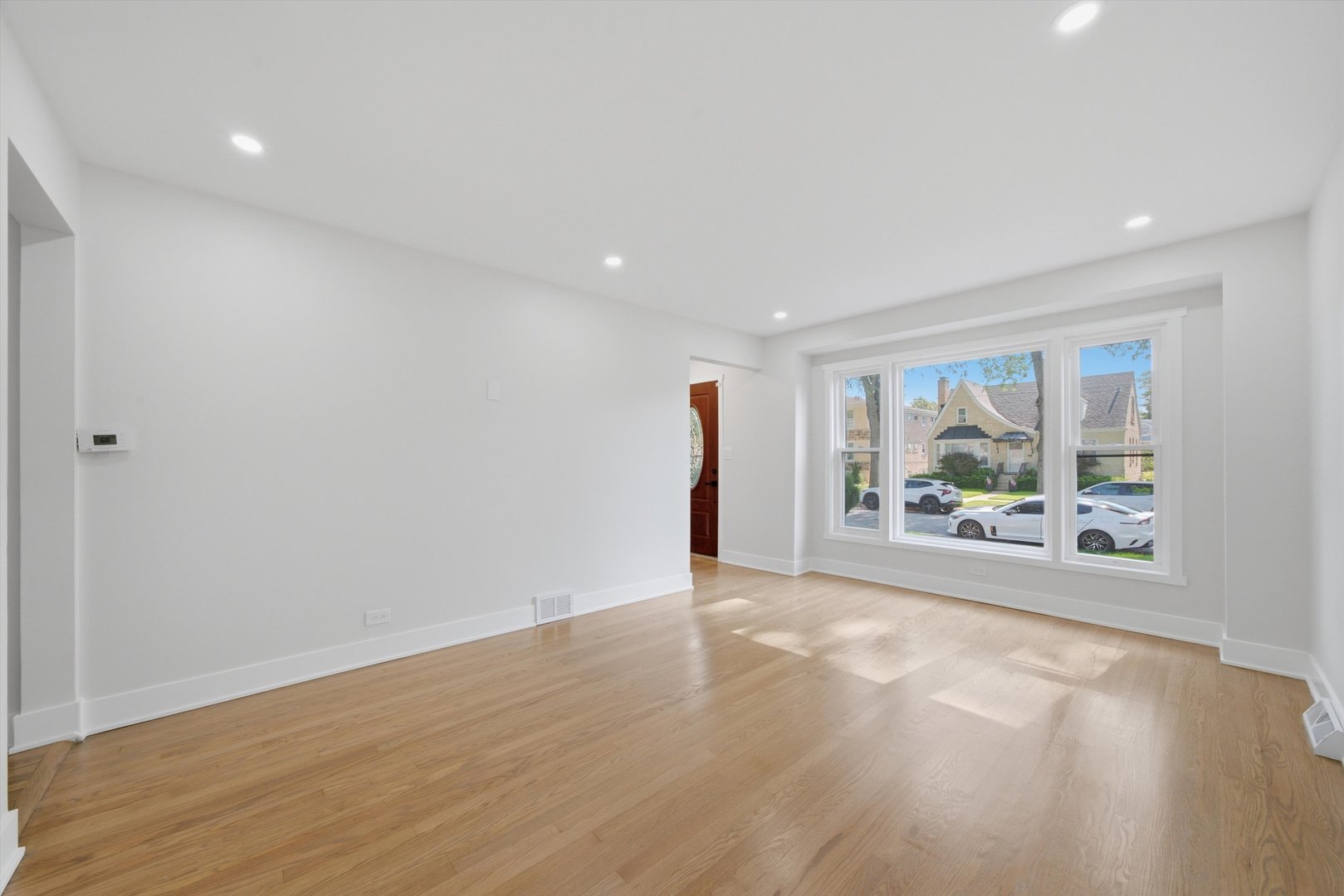 6332 N Mobile Avenue Property Photo 2
