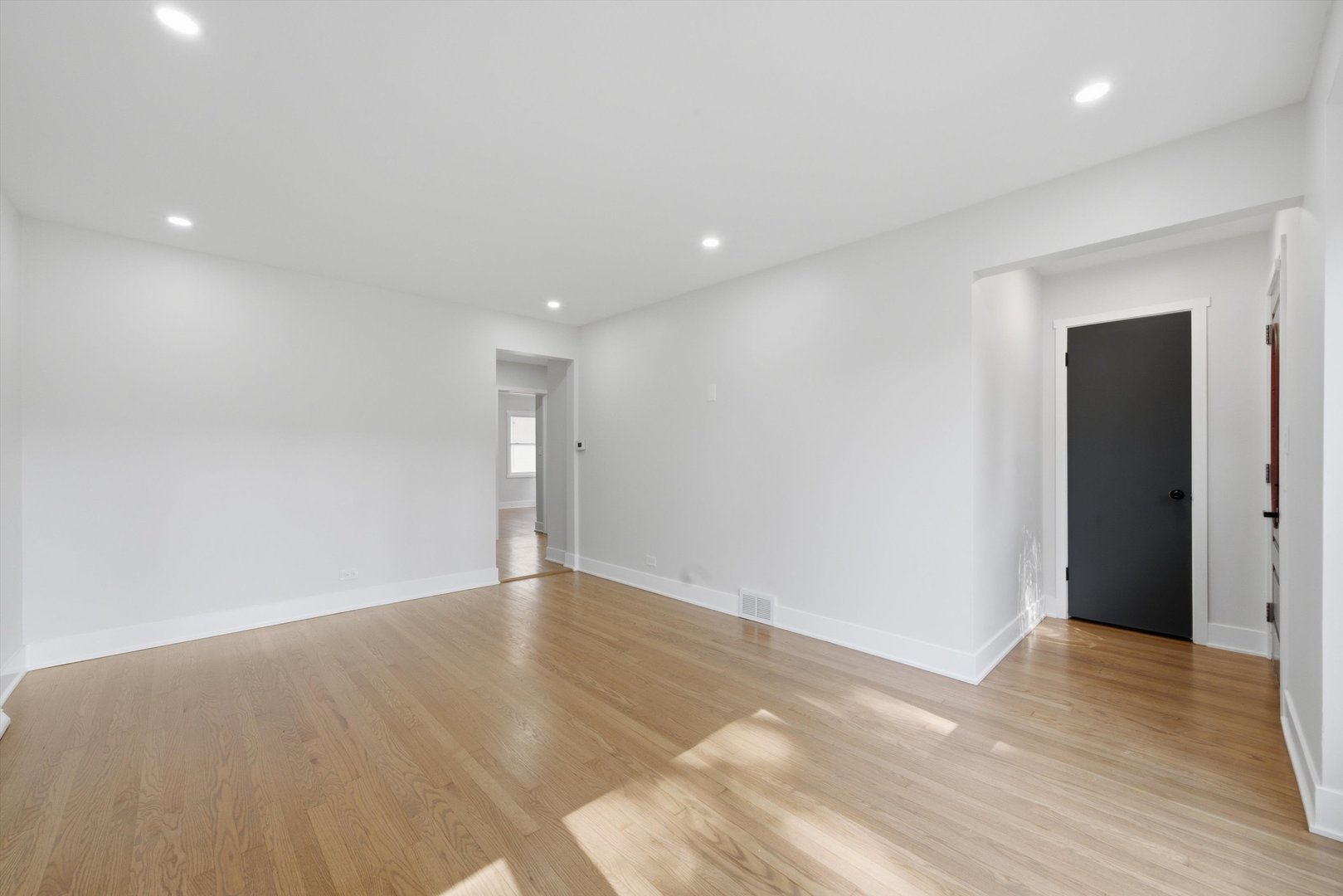6332 N Mobile Avenue Property Photo 5