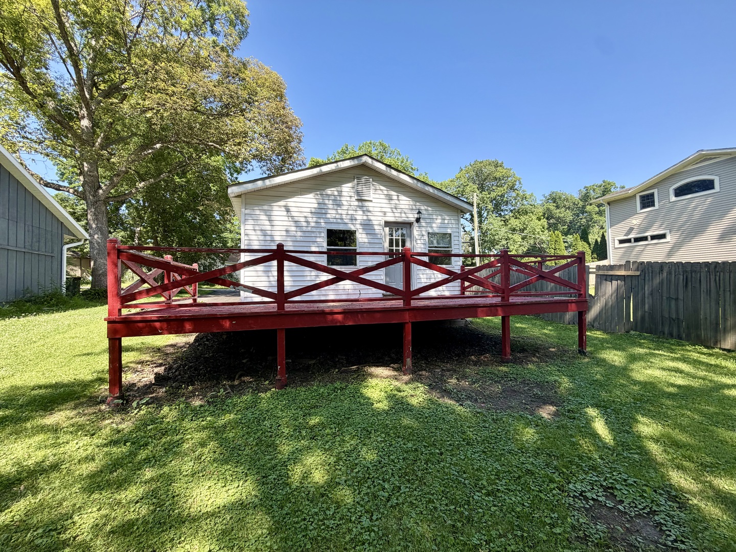 6415 N Shore Avenue Property Photo 14