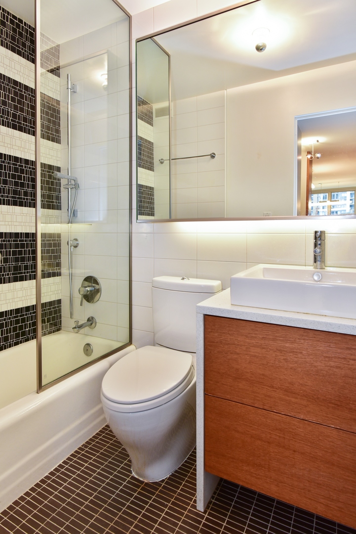 400 E Randolph Street 1430 Property Photo 8