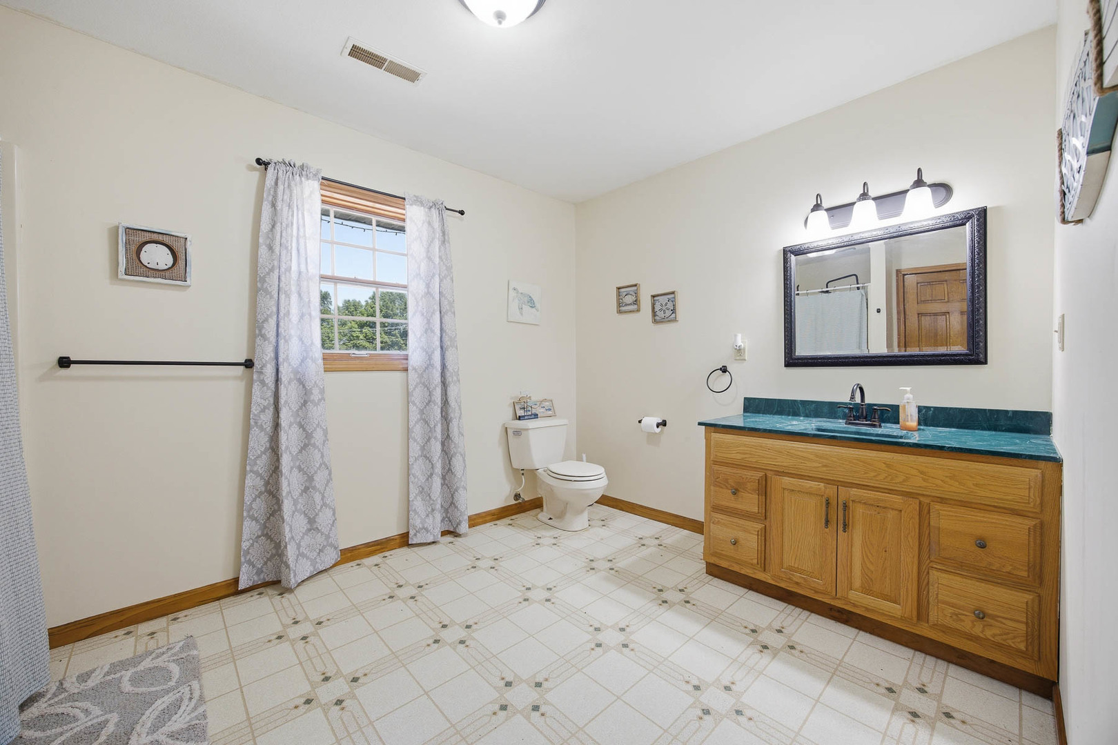 169 State Highway 128 Property Photo 23