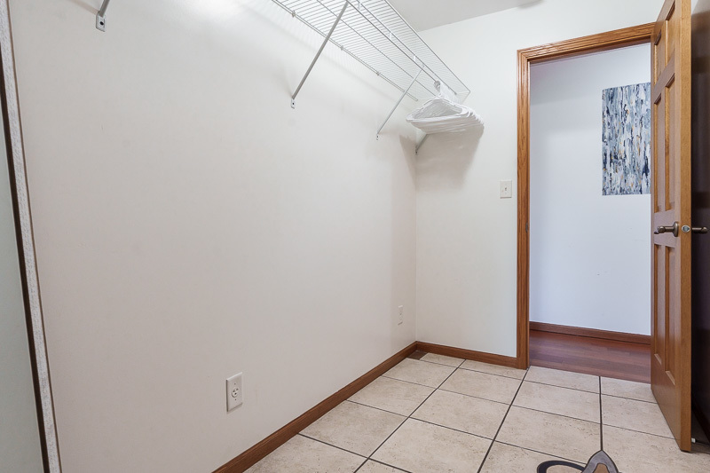 7887 Canterbury Ridge Property Photo 48