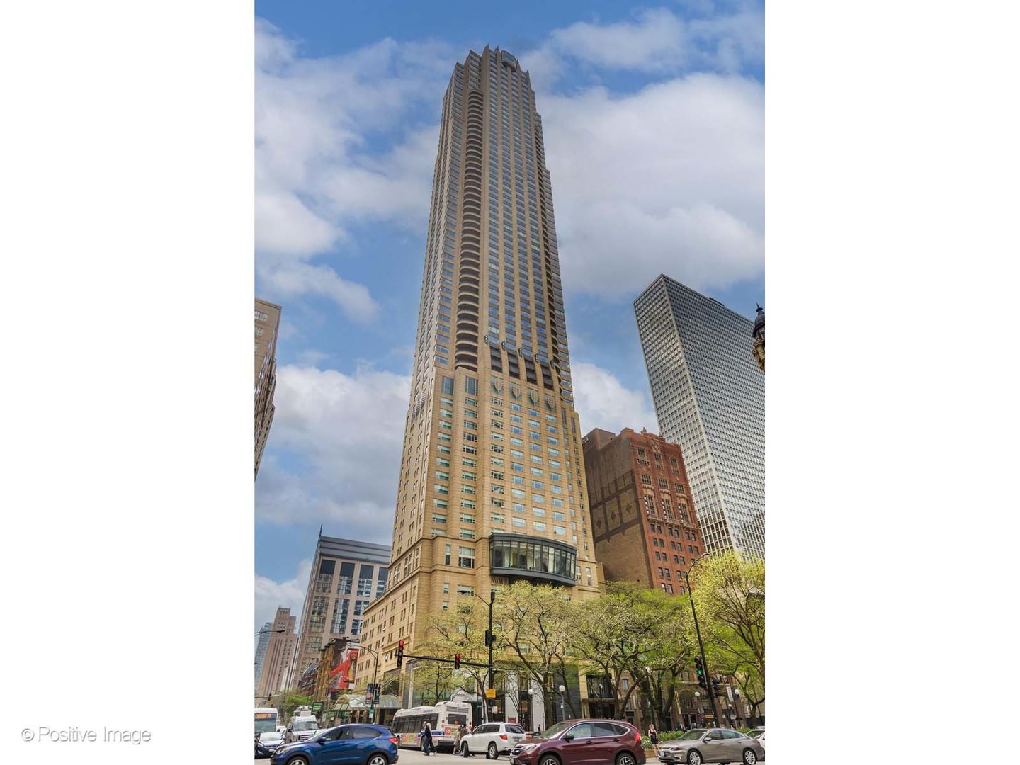 800 N MICHIGAN Avenue 3501 Property Photo 1