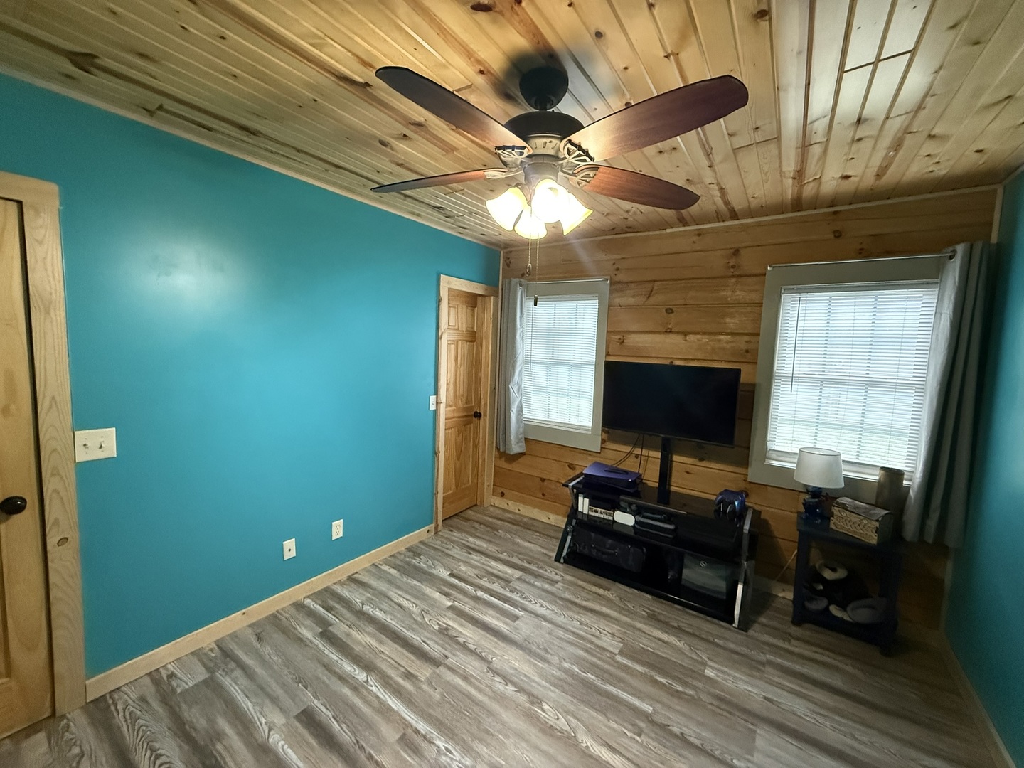300 Noah Lane Property Photo 15