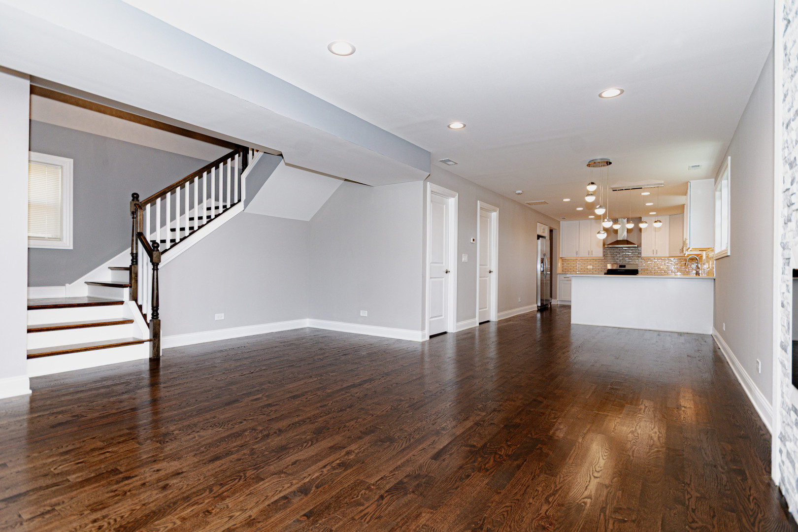 55 W 77th Place Property Photo 4
