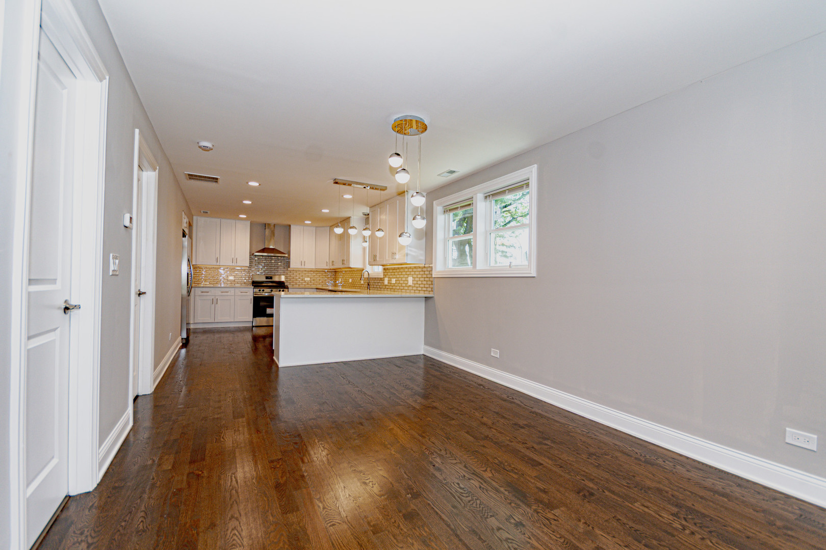 55 W 77th Place Property Photo 6