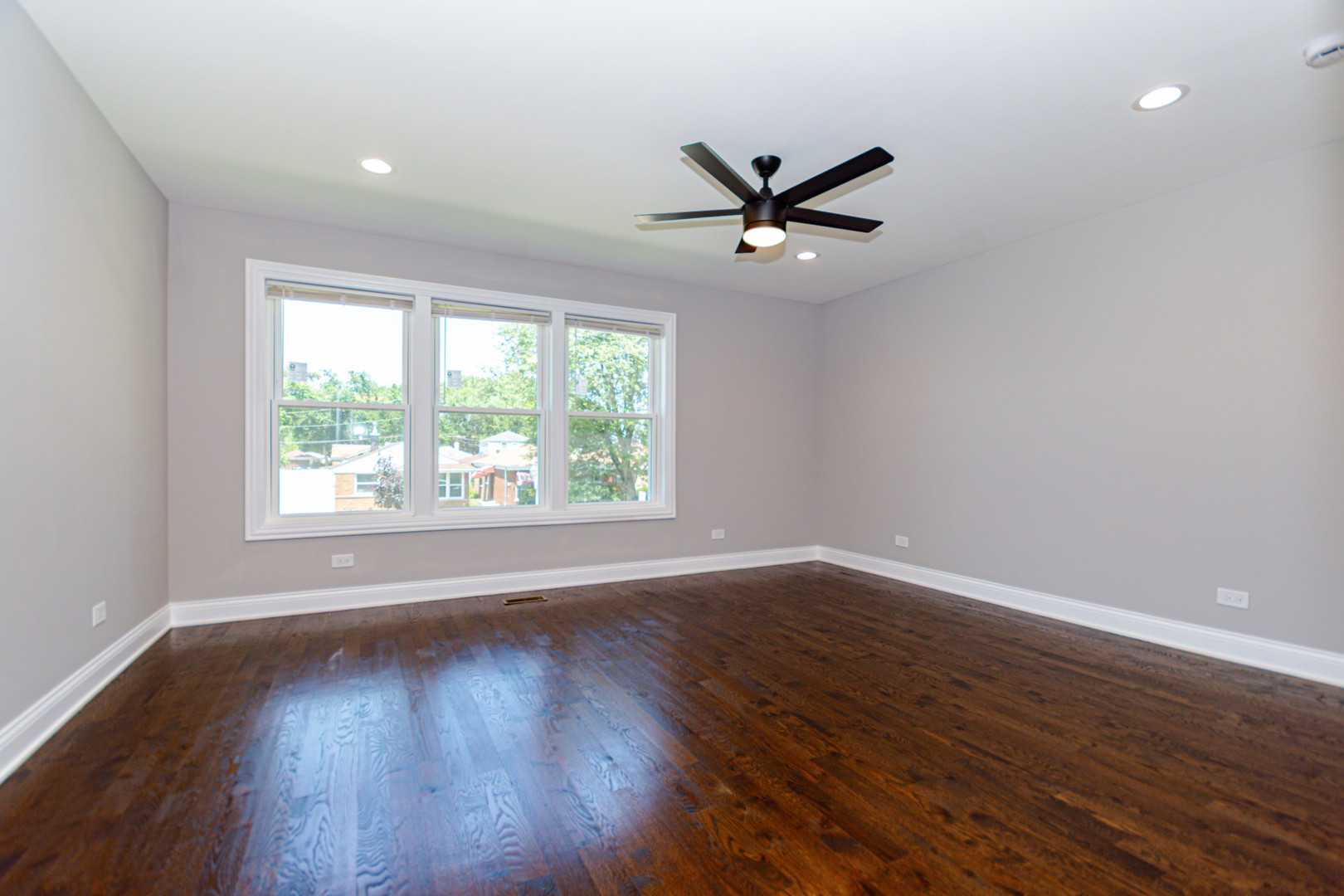 55 W 77th Place Property Photo 13
