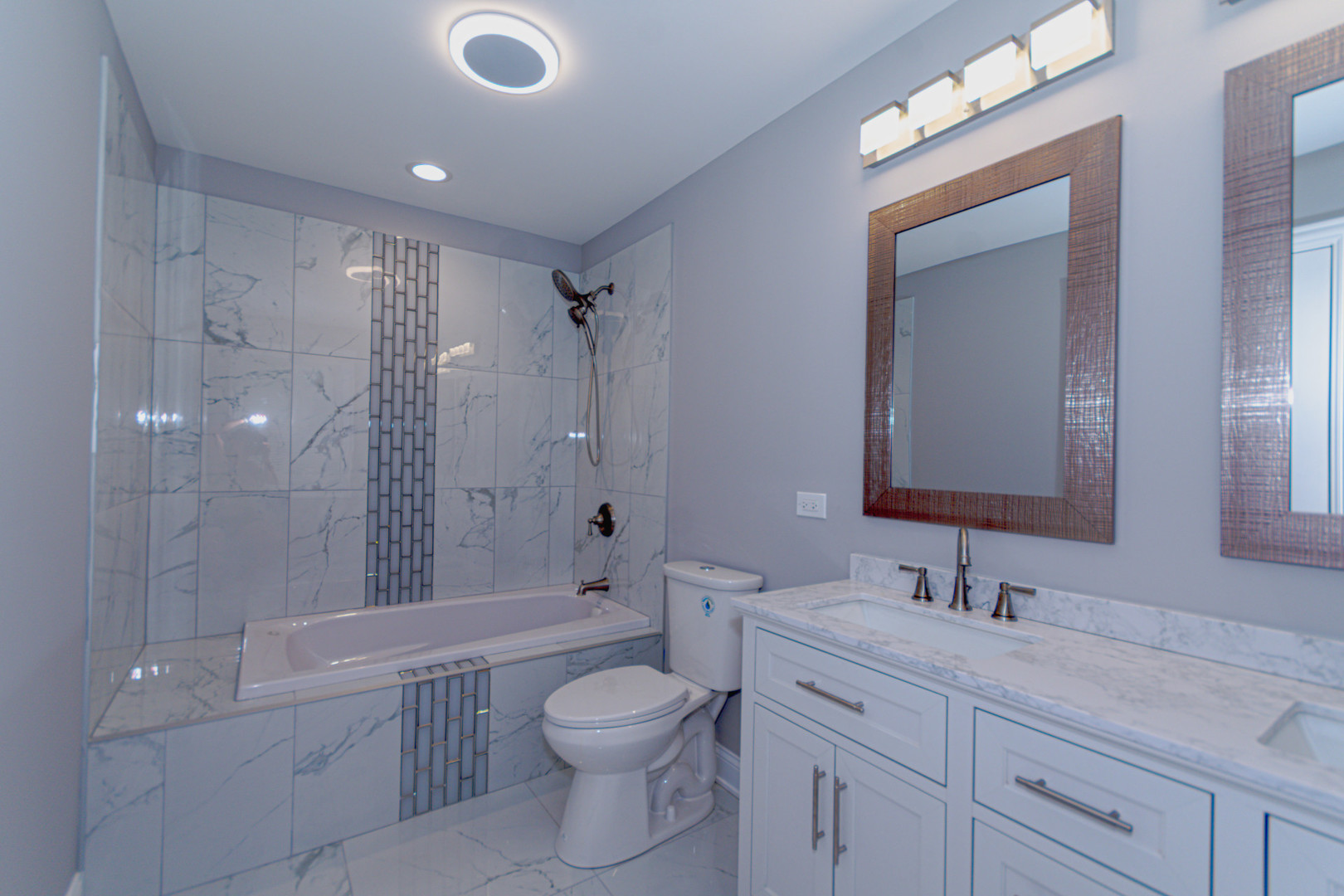 55 W 77th Place Property Photo 15