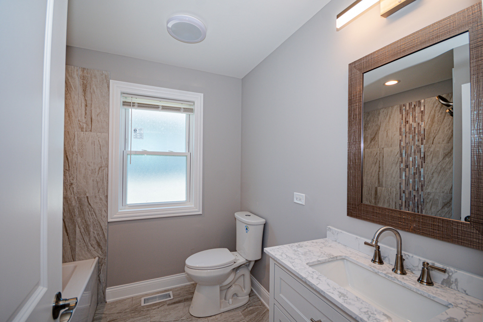 55 W 77th Place Property Photo 16