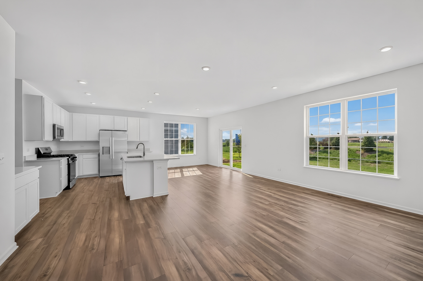 15054 S Darr Drive Property Photo 3