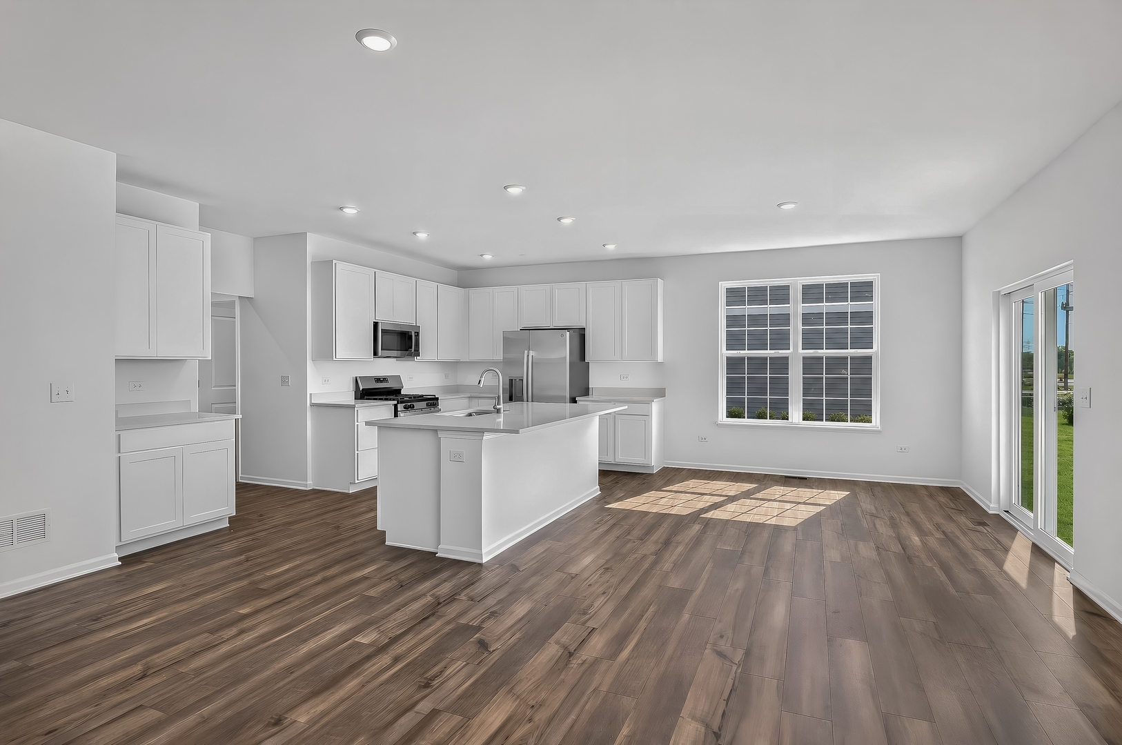 15054 S Darr Drive Property Photo 4