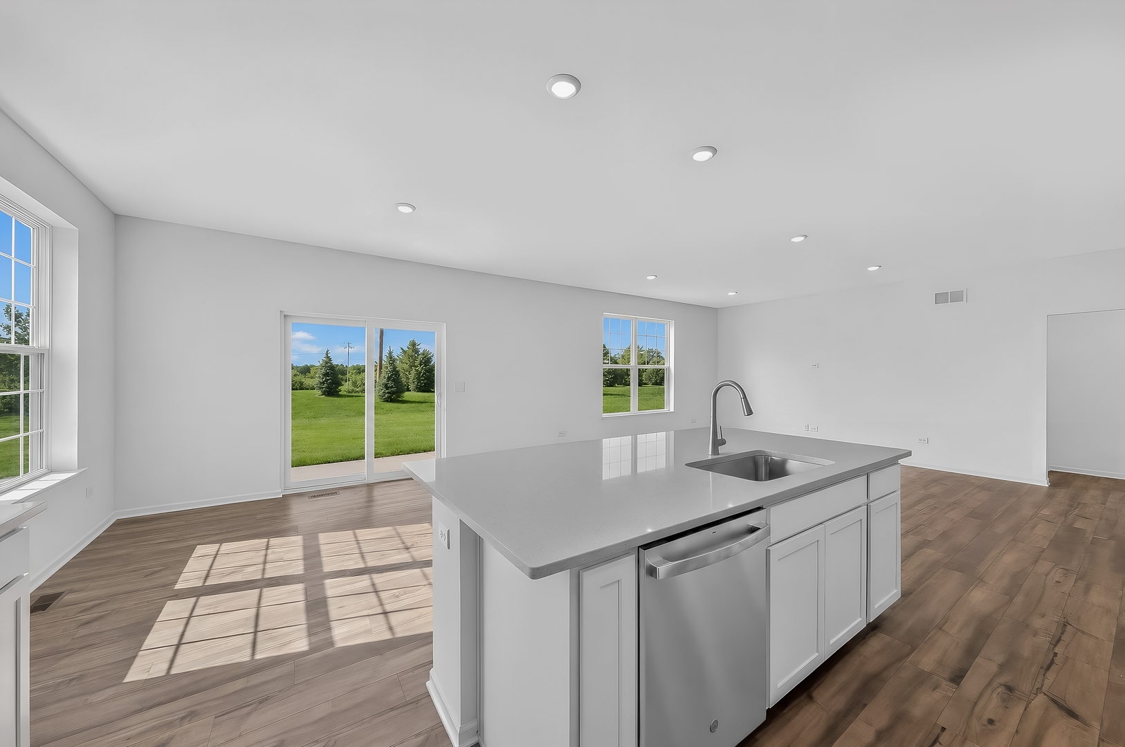 15054 S Darr Drive Property Photo 7
