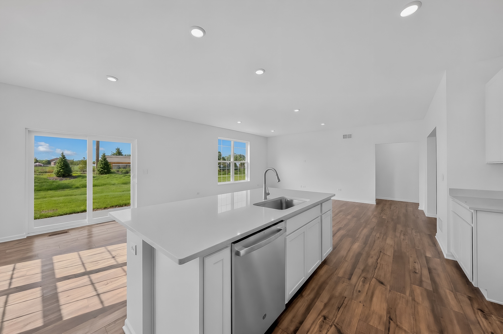 15054 S Darr Drive Property Photo 8