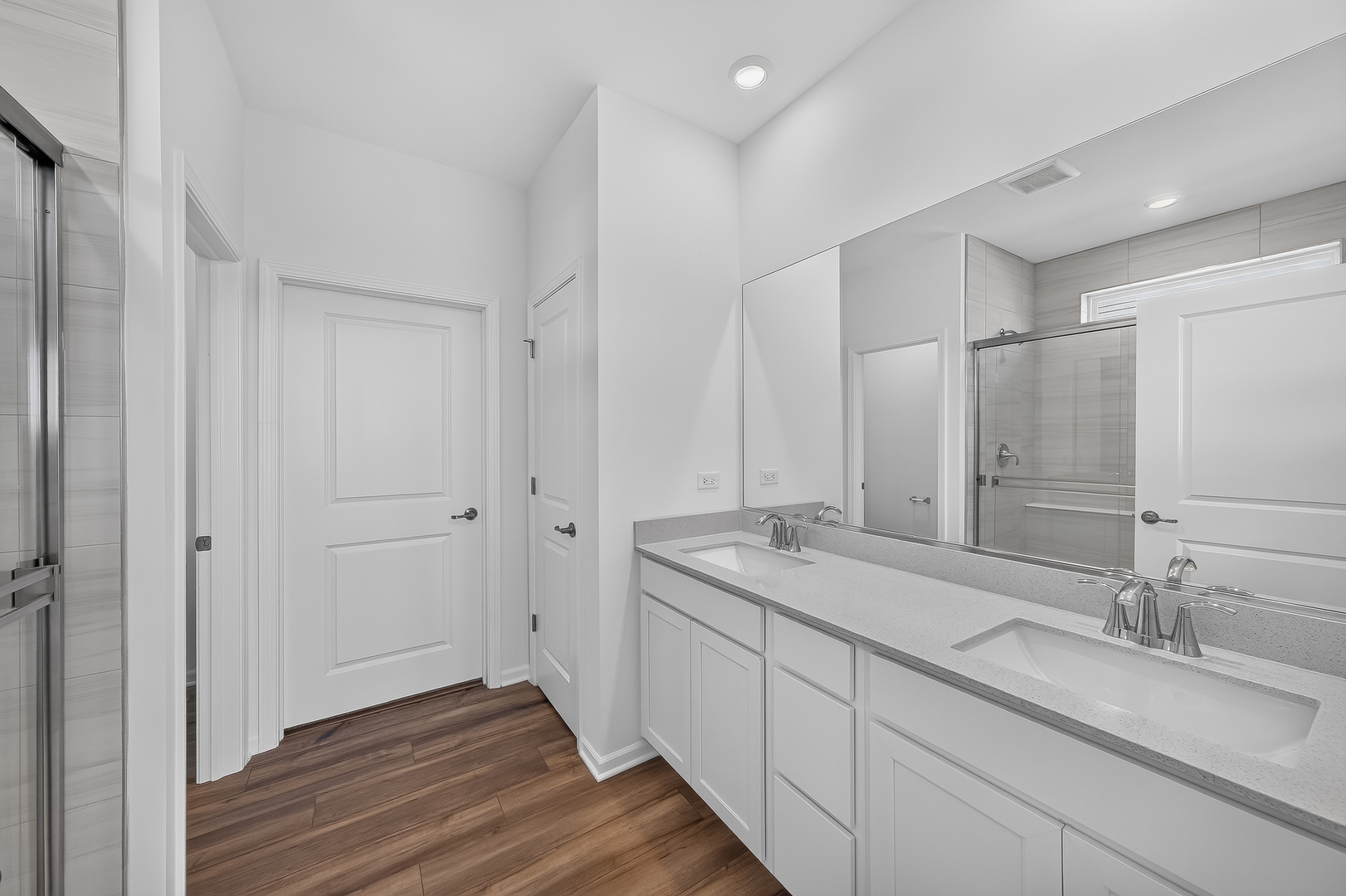 15054 S Darr Drive Property Photo 11