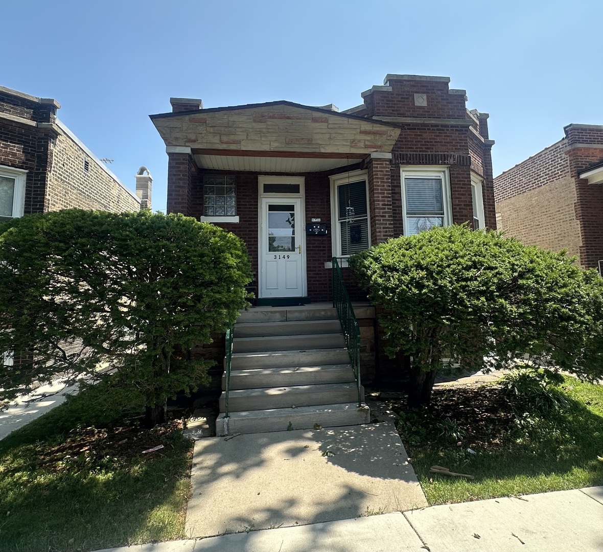 3149 S Avers Avenue Property Photo 1