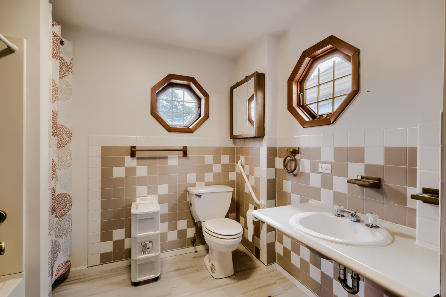 1037 31st Avenue Property Photo 10