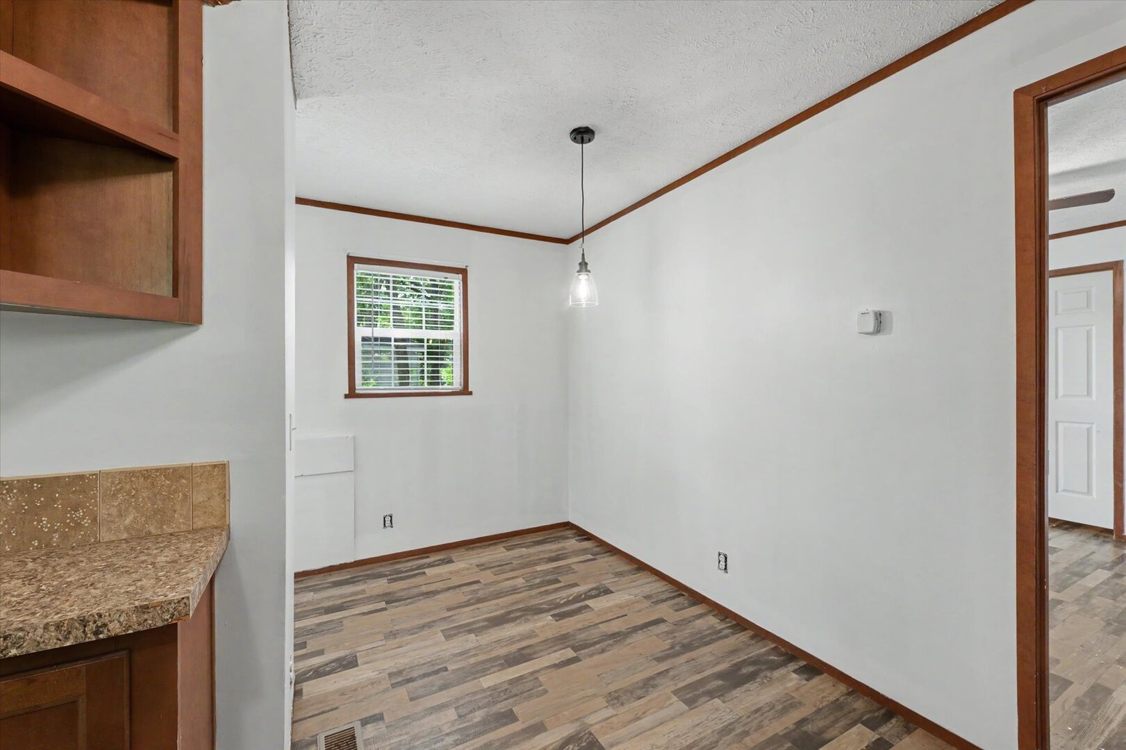 2113 Monroe Drive Property Photo 15