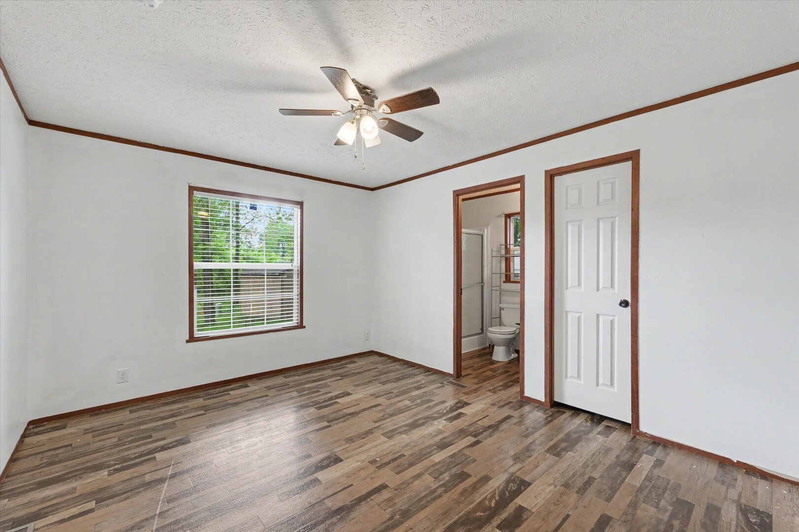 2113 Monroe Drive Property Photo 17
