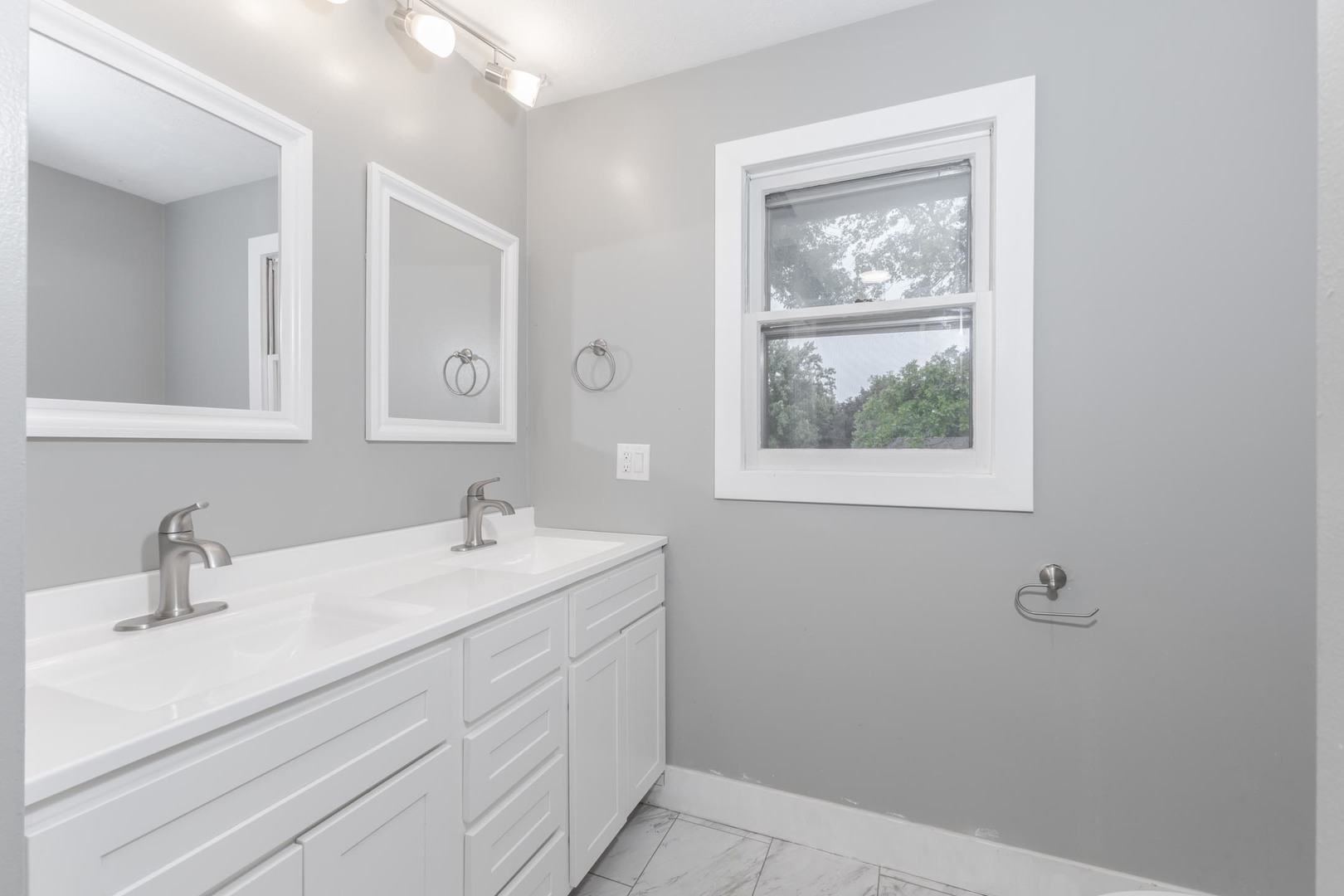 707 Chester Drive Property Photo 15