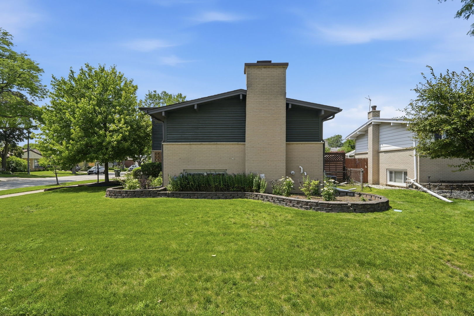 12698821 Property Photo 4