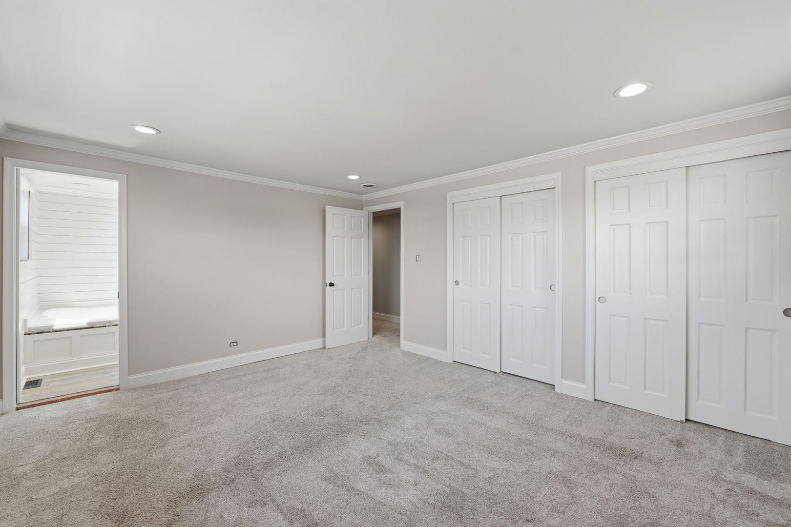12698821 Property Photo 24