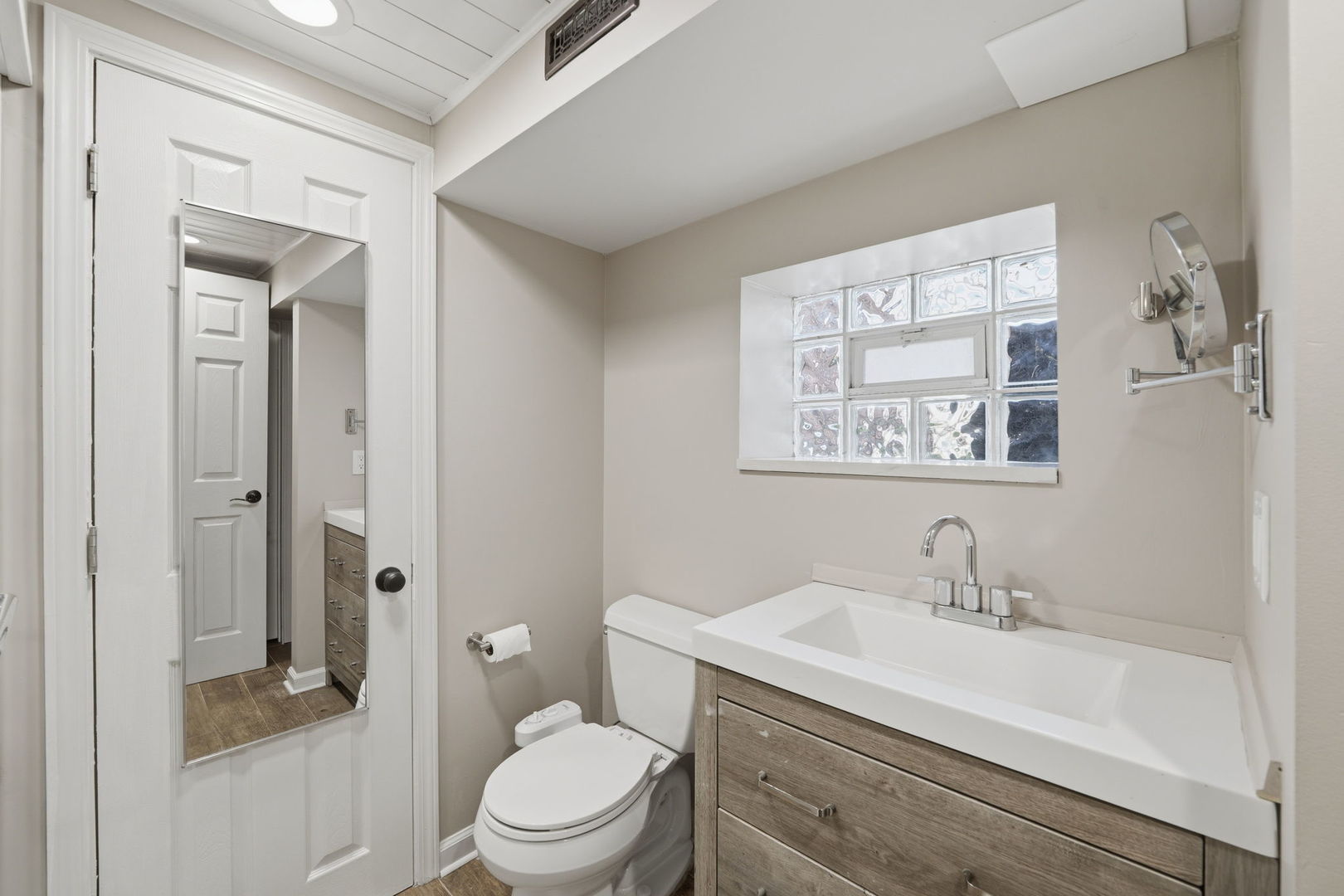 12698821 Property Photo 32
