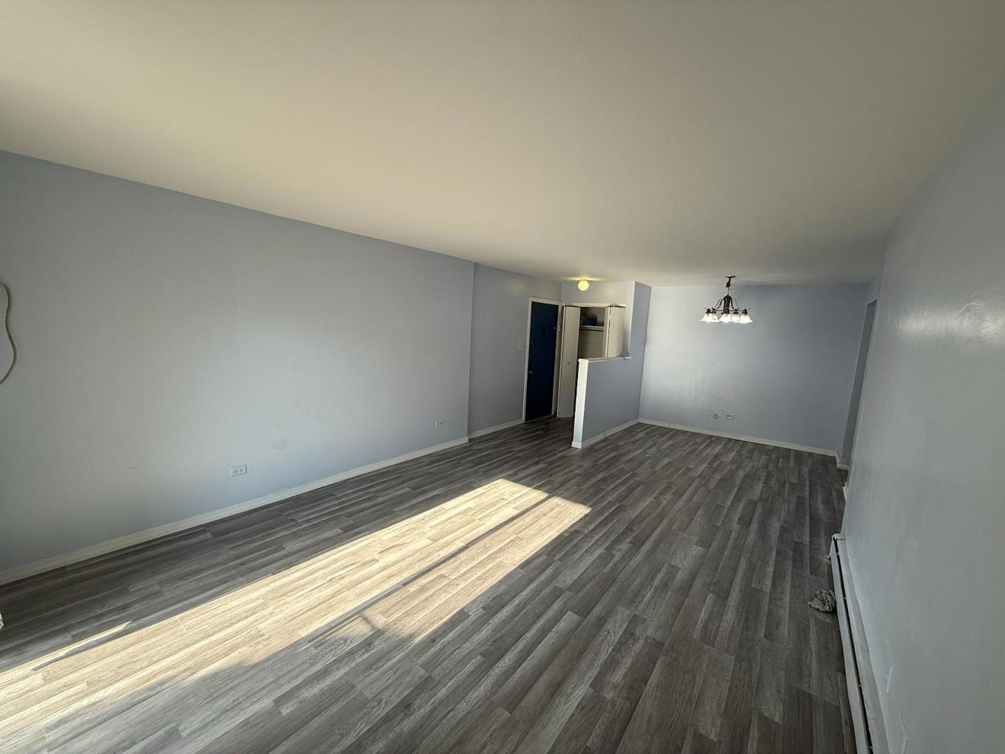 1195 Meadow Lane 114 Property Photo 5