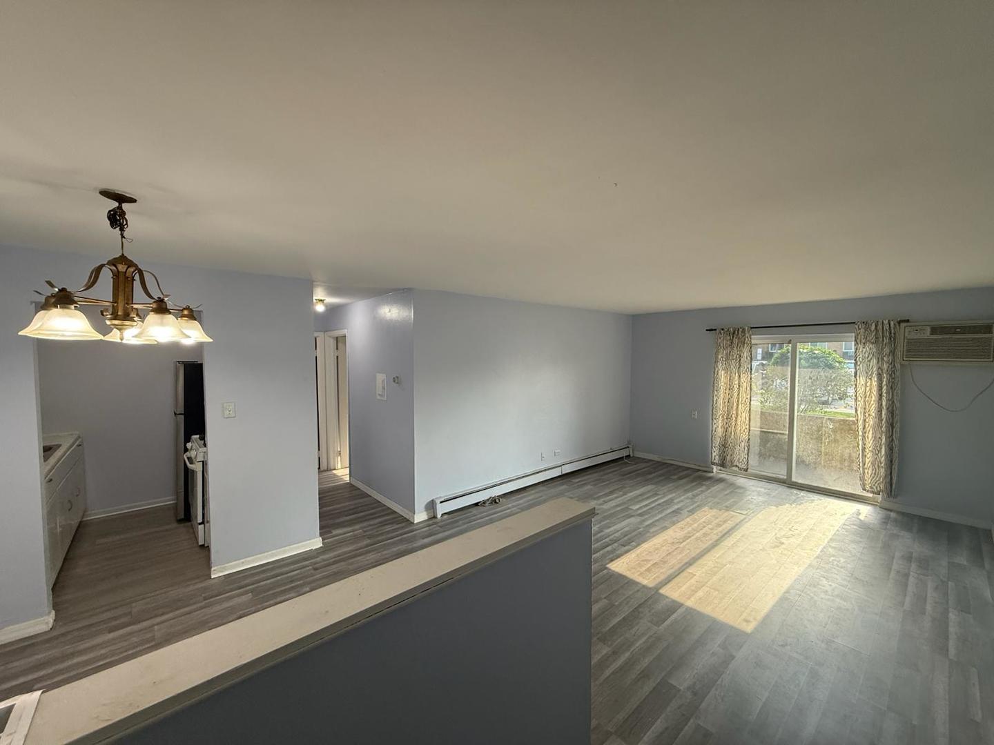 1195 Meadow Lane 114 Property Photo 6