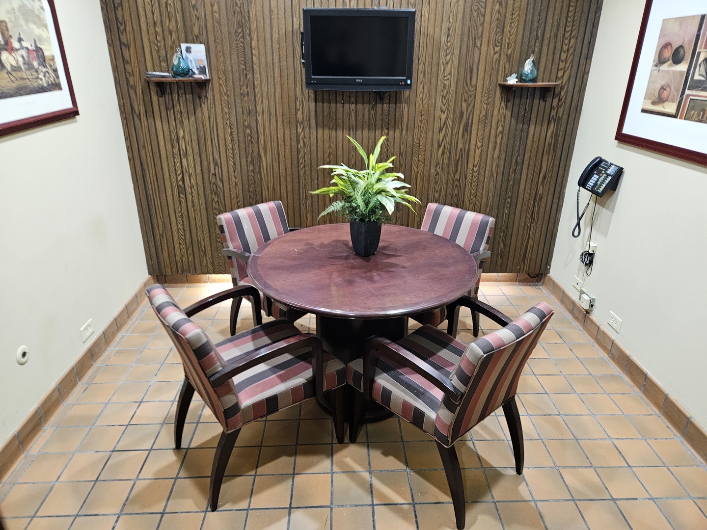 4414 Roosevelt Road Property Photo 15