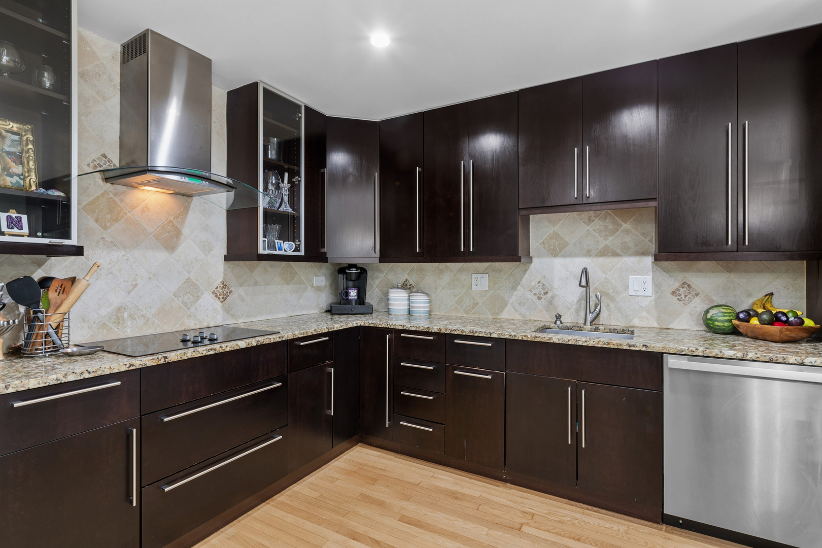 1835 Tanglewood Drive G Property Photo 4